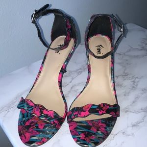 Fioni Women’s Floral Print Ankle Strap Heel